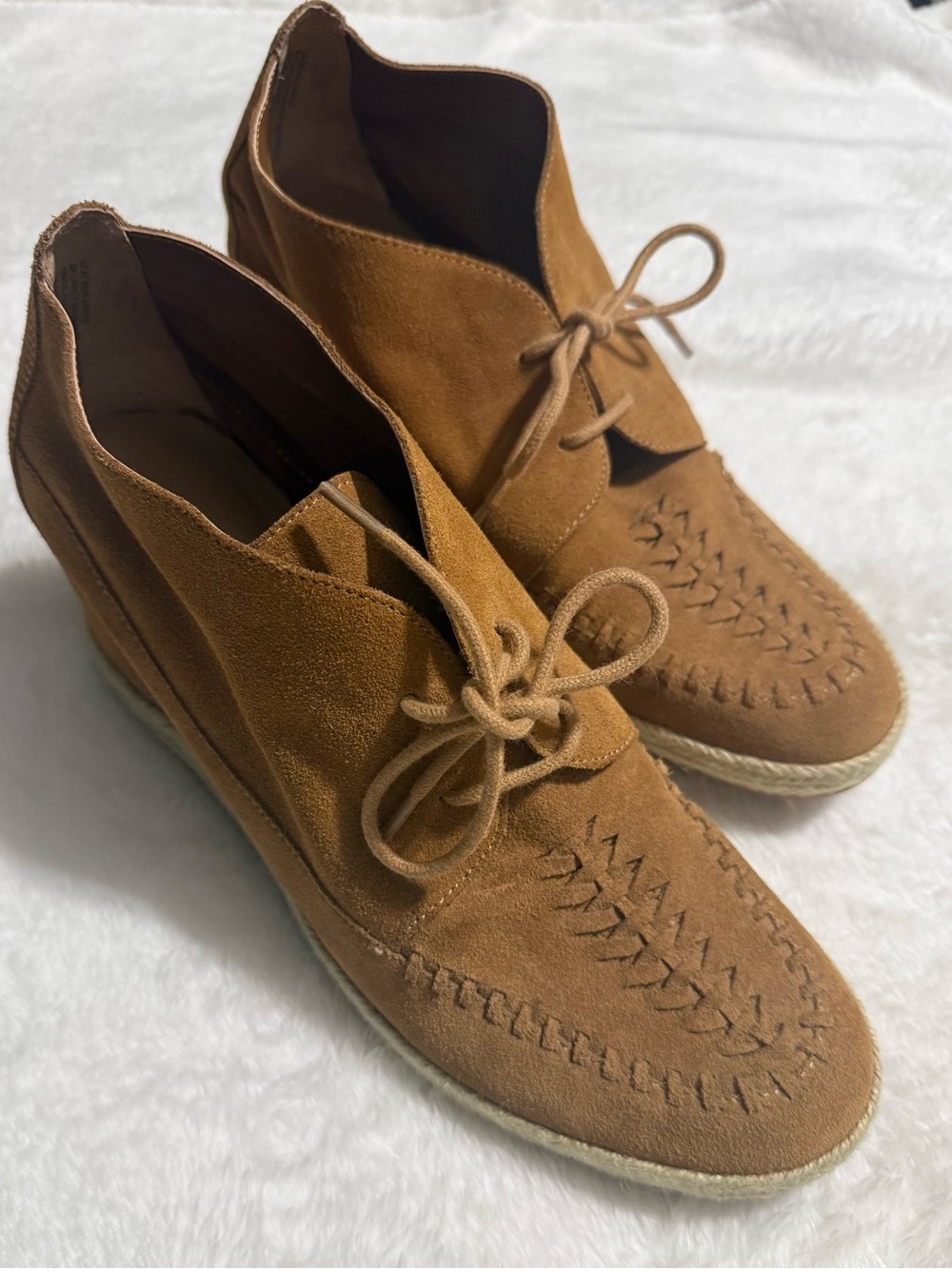 Crown Vintage Mara Tan Suede Wedge Ankle Booties Moccasin Boho 10M